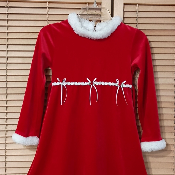 Youngland Other - Youngland Christmas dress Size 6x